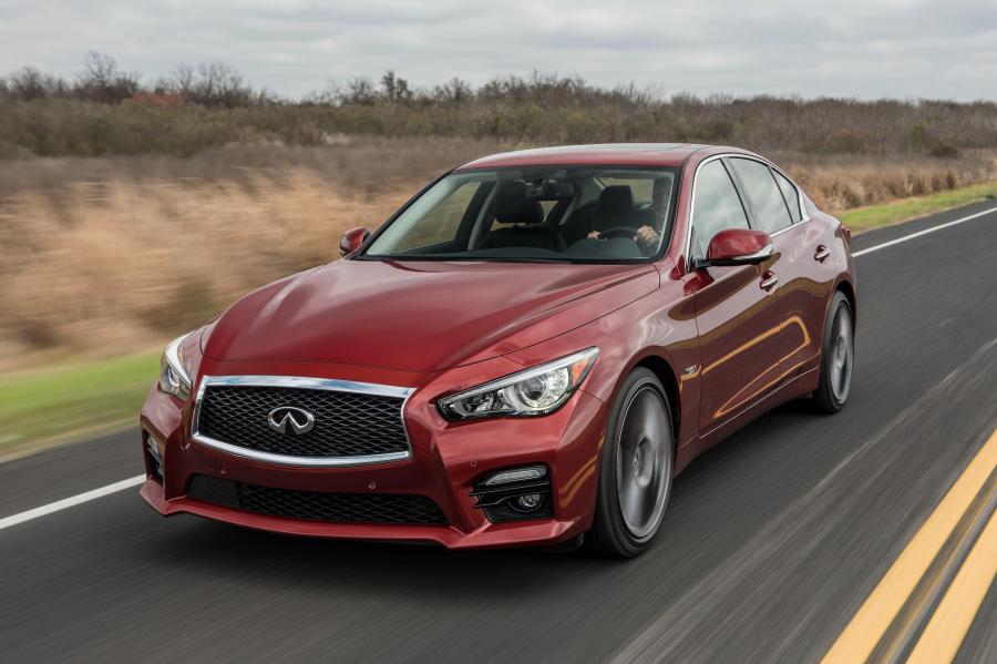  Infiniti Q50 Red Sport 400 2016 года  (NA) (фото 24 из 36)